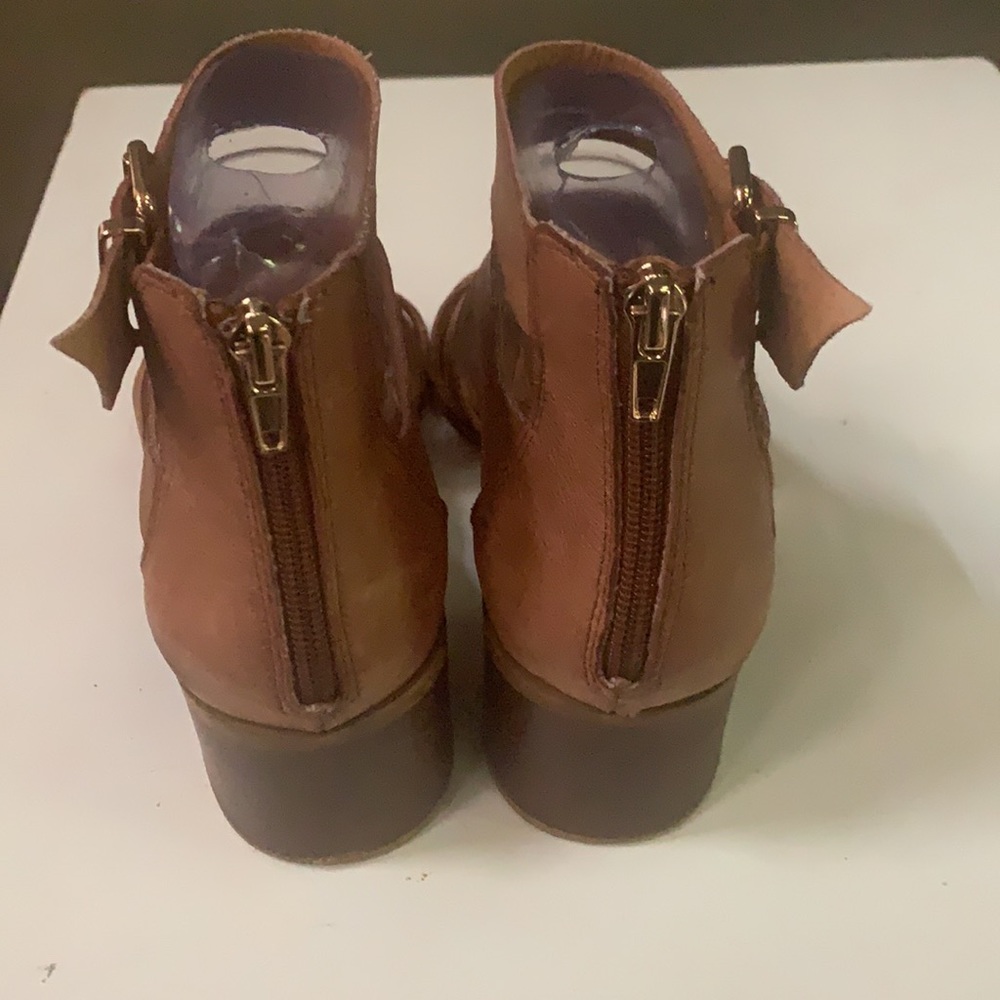 STEVE MADDEN - Picture 3 of 6